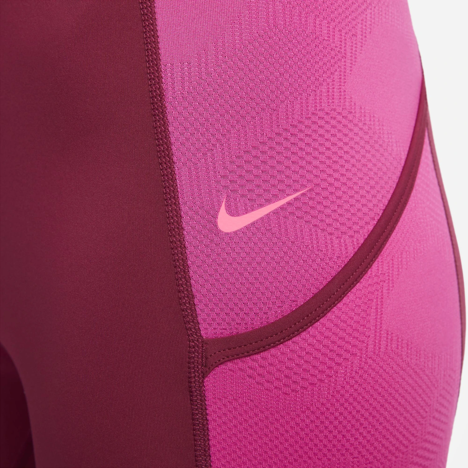 Nike Dri-Fit Performance Heritage Calzamaglia Donna - Rosso, Rosa 12 Nike Dri-Fit Performance Heritage Calzamaglia Donna - Rosso, Rosa - immagine 10